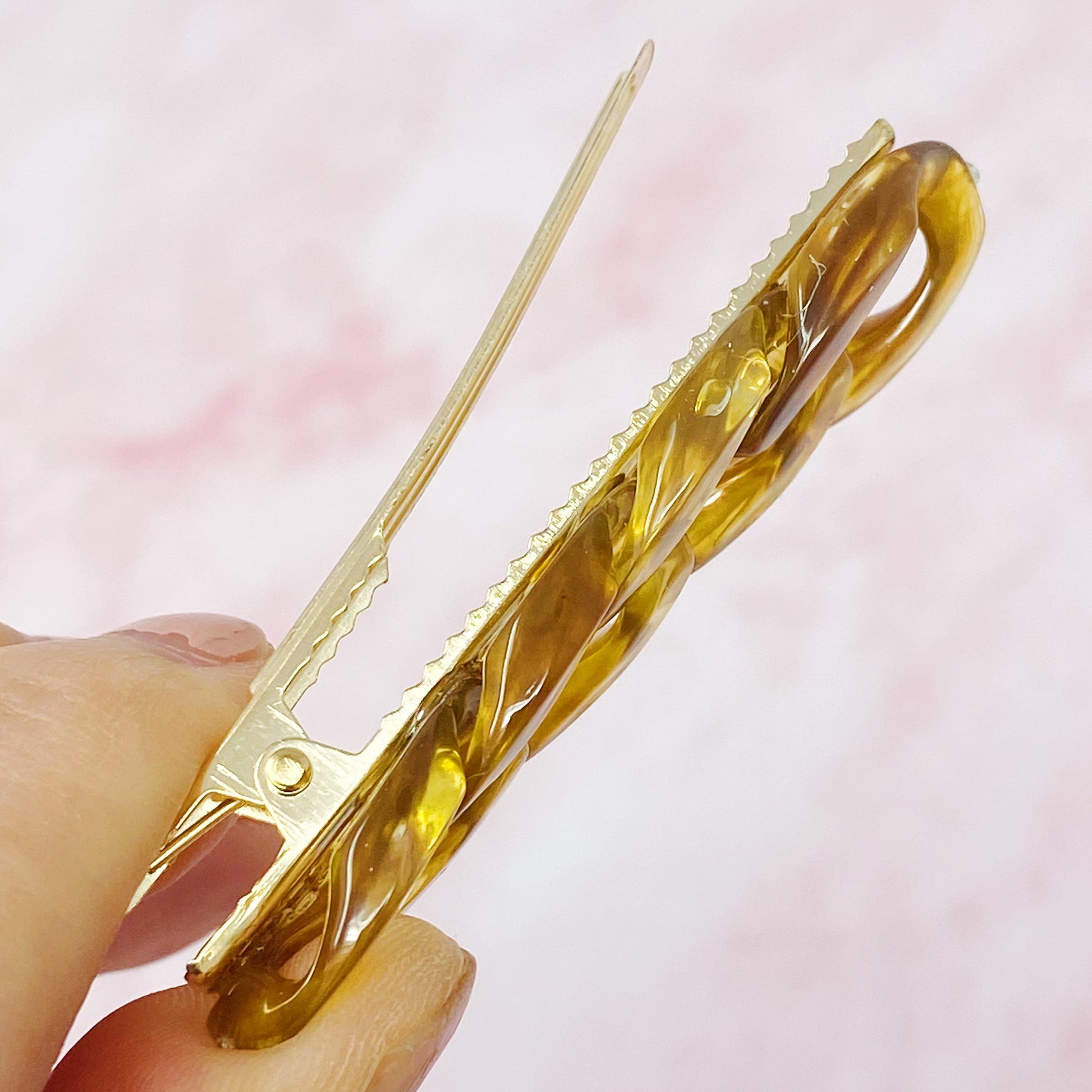 Marble Chain and Pearl Hair Clip Set